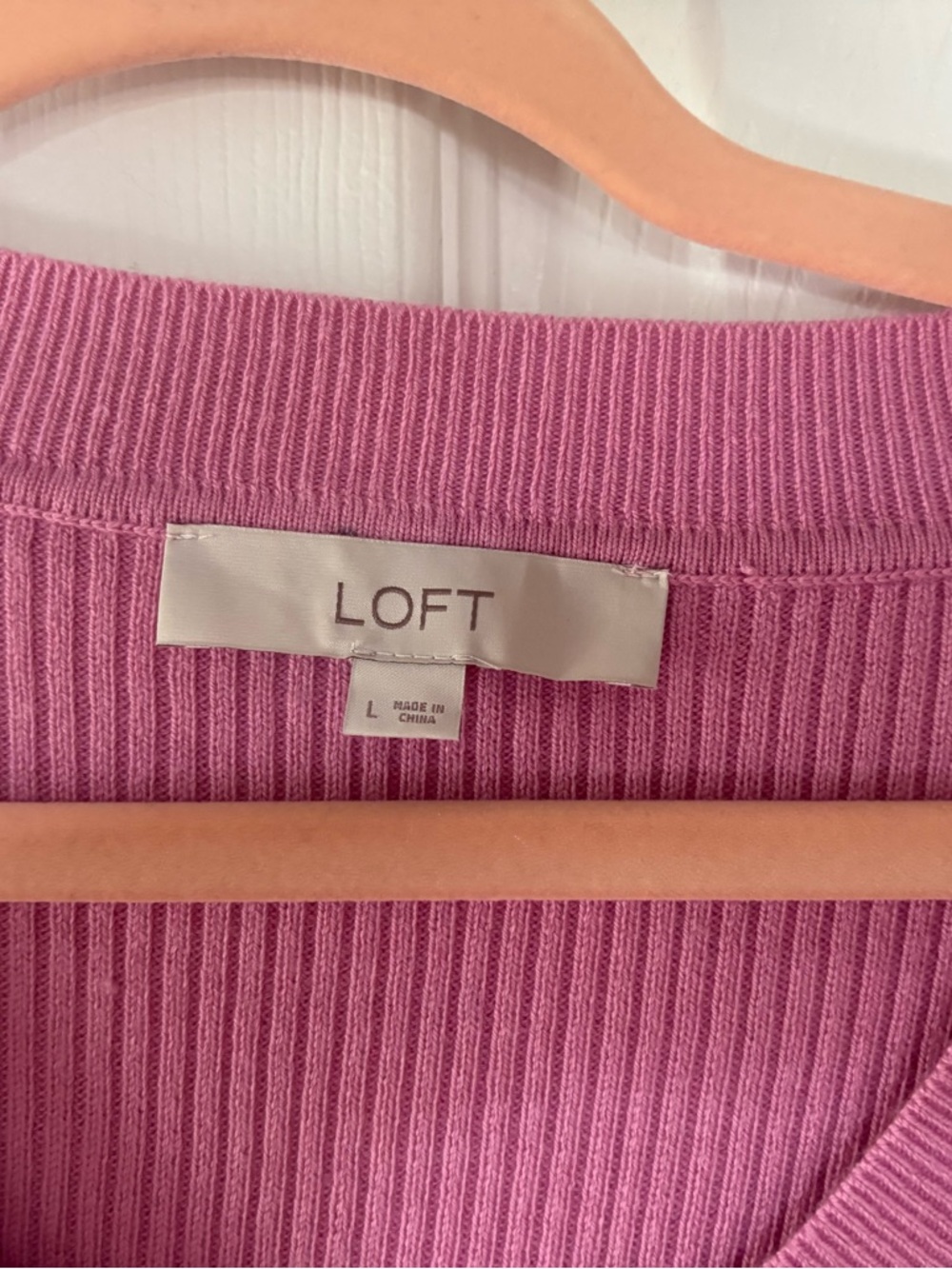 LOFT Rose Pink Ribbed Rounded V-Neck Sweater - Picture 2 of 4